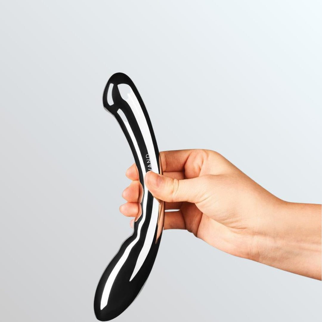 Le Wand Stainless Arch Metal Double-Sided G-Spot Dildo Condomania.com Le Wand Stainless Arch Metal Double-Sided G-Spot Dildo Condomania.com